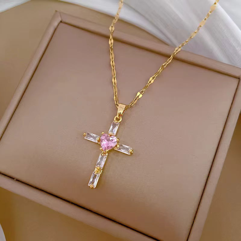 💖 Kreuz-Collier mit Herz – Liebe & Glaube in einem Schmuckstück
